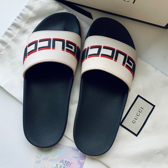 Gucci Black and White Slide Sandals - Picture 5 of 13
